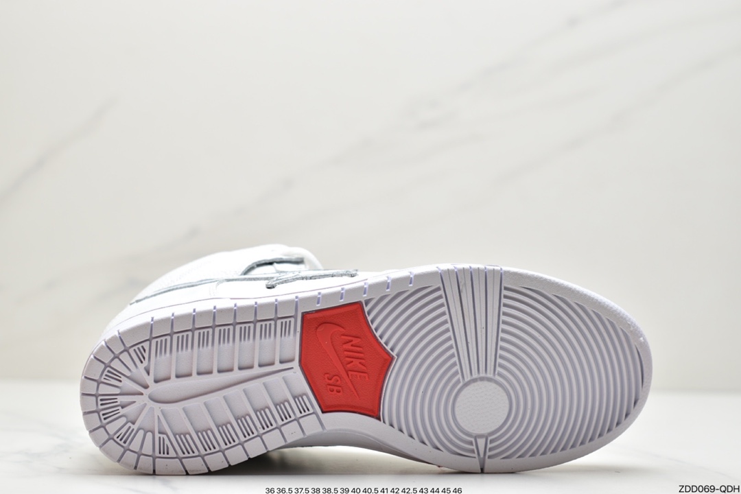 230 耐克Nike SB Dunk High”Moon Fossil”扣篮系列高帮休闲运动滑板板鞋 采用牛剖皮鞋面材质 内置Sole真气垫装置及耐磨防滑外底高复古韵味十足 货号：CI2692 ID：ZDD069-QDH