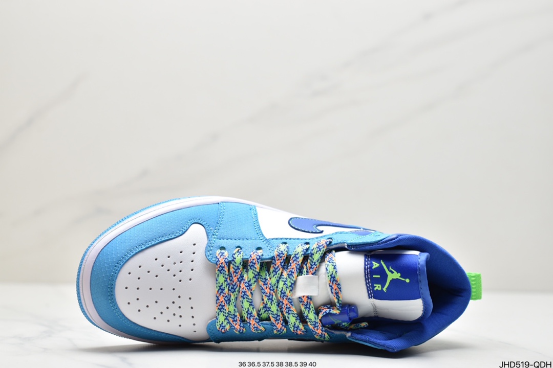 190 Air Jordan 1 Mid GS这款有趣的中帮Air Jordan 1底部饰有白色皮革DA8010-400-莆田鞋,莆田鞋货源,高仿鞋,高仿鞋货源,安福档口,莆田高仿鞋,莆田鞋批发,高仿鞋批发,莆田高仿运动鞋,高仿运动鞋,莆田运动鞋 190 Air Jordan 1 Mid GS这款有趣的中帮Air Jordan 1底部饰有白色皮革DA8010-400