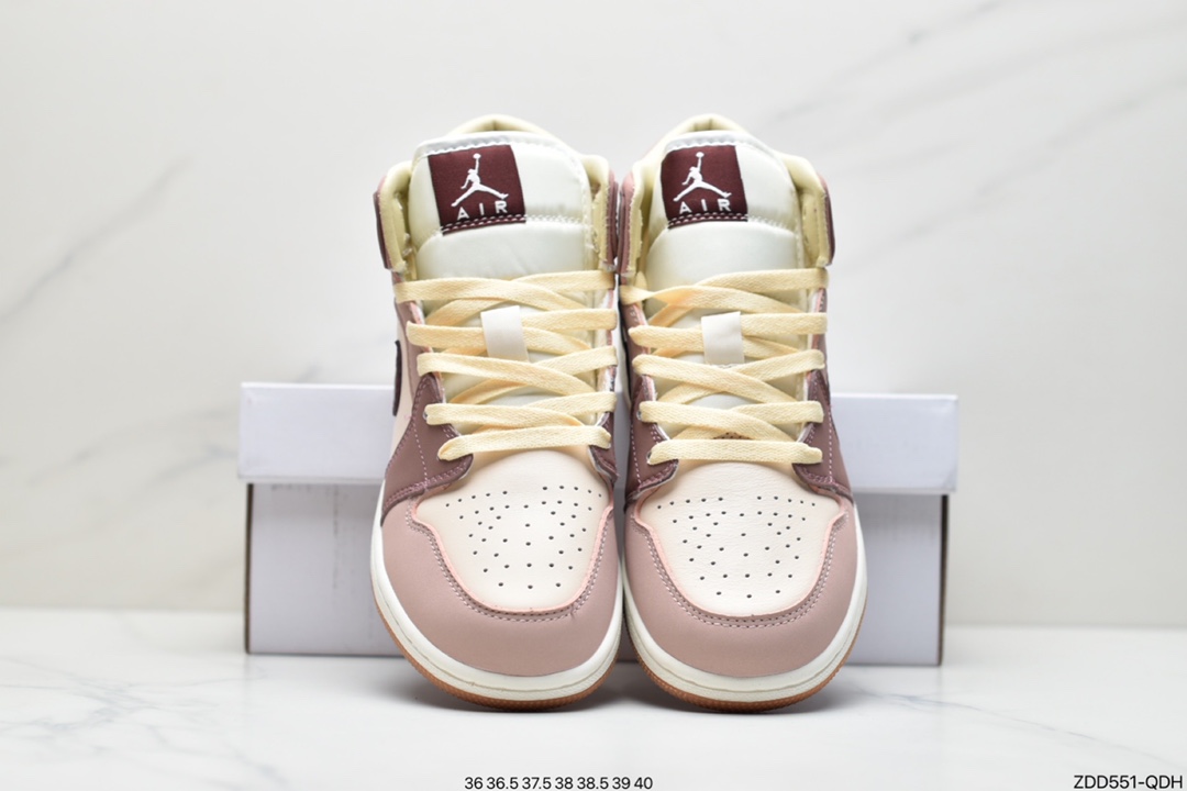 230  耐克Nike Air Jordan 1 Mid”Tan/Red beans”AJ1乔丹一代中帮经典复古文化休闲运动篮球鞋DO7440-821