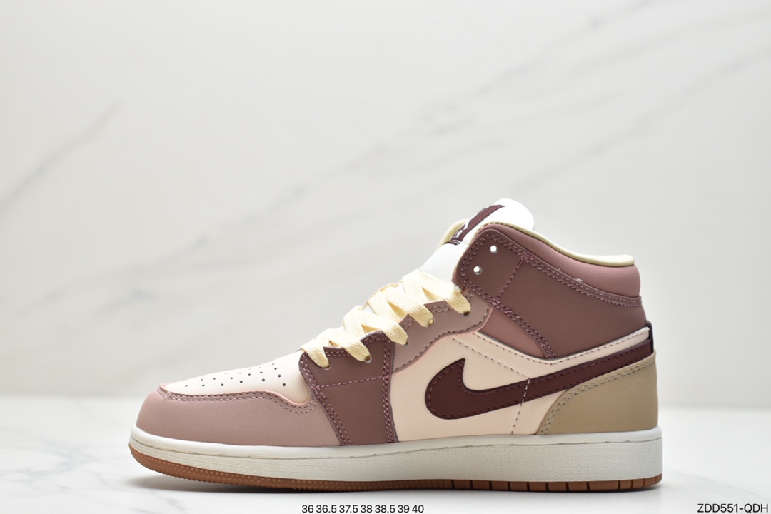 230  耐克Nike Air Jordan 1 Mid”Tan/Red beans”AJ1乔丹一代中帮经典复古文化休闲运动篮球鞋DO7440-821
