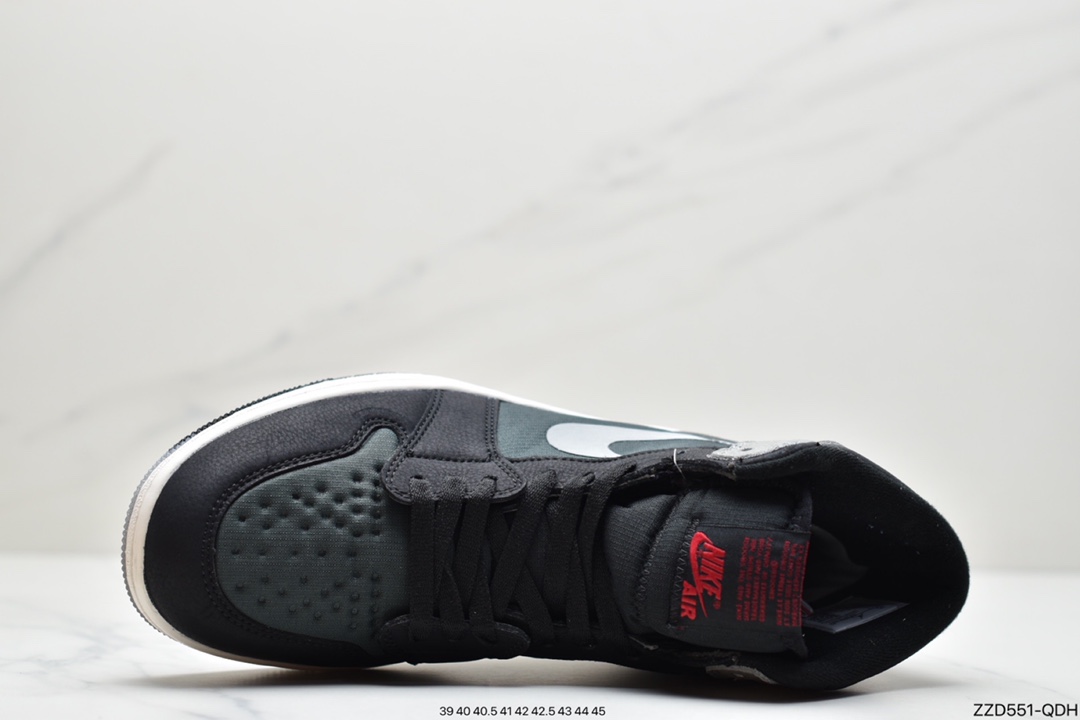 250 全新“Light Bone”配色的Air Jordan 1 Element Gore-Tex首度曝出实物DB2889-100