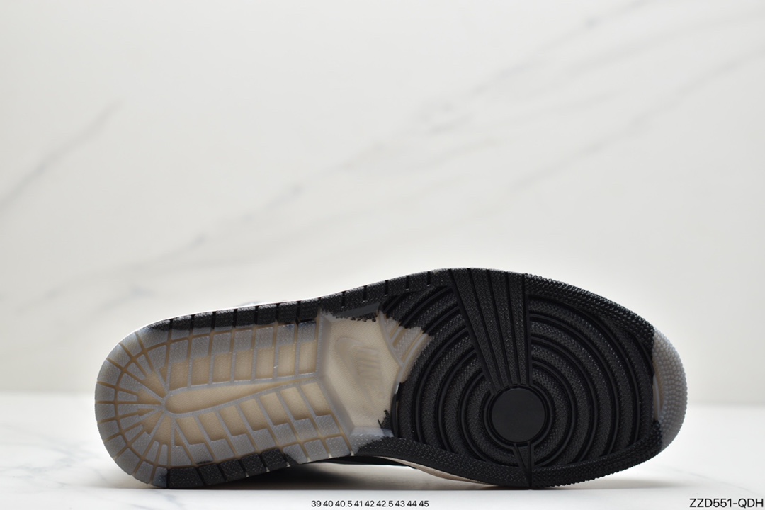 250 全新“Light Bone”配色的Air Jordan 1 Element Gore-Tex首度曝出实物DB2889-100