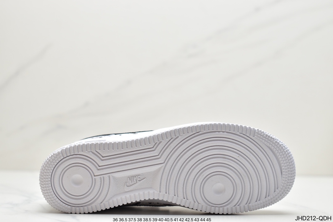 190 手绘喷绘  Air Force 1’07 Low空军一号低帮运动休闲板鞋CW2288-111