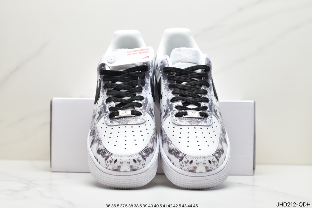 190 手绘喷绘  Air Force 1’07 Low空军一号低帮运动休闲板鞋CW2288-111