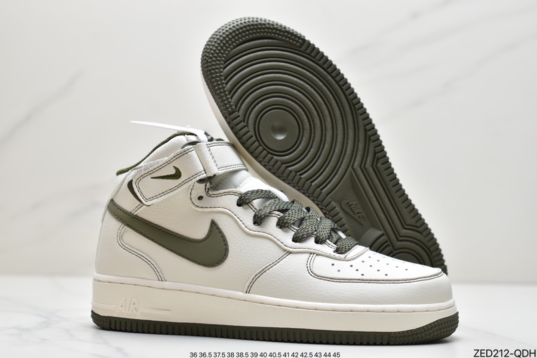 260 耐克NIke Air Force 1 ’07 Mid白炫彩“夜魔侠”空军一号中帮运动休闲板鞋 368732-810