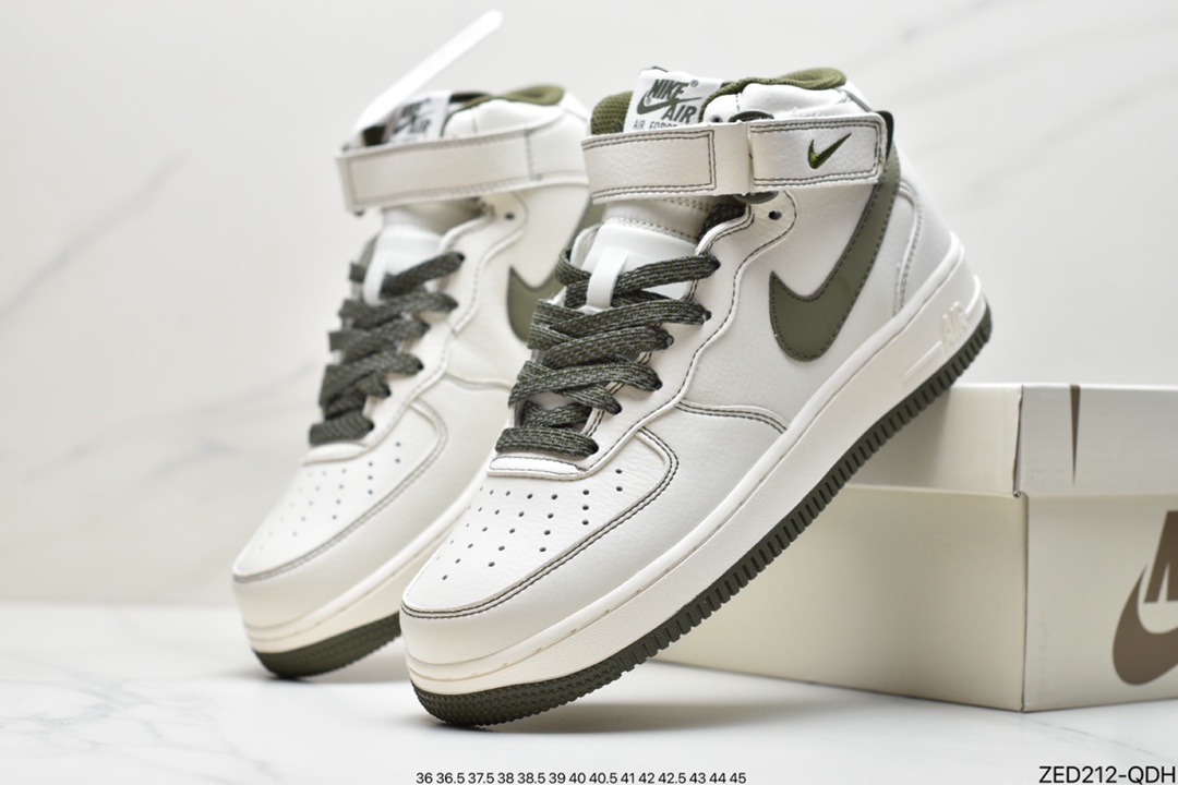 260 耐克NIke Air Force 1 ’07 Mid白炫彩“夜魔侠”空军一号中帮运动休闲板鞋 368732-810