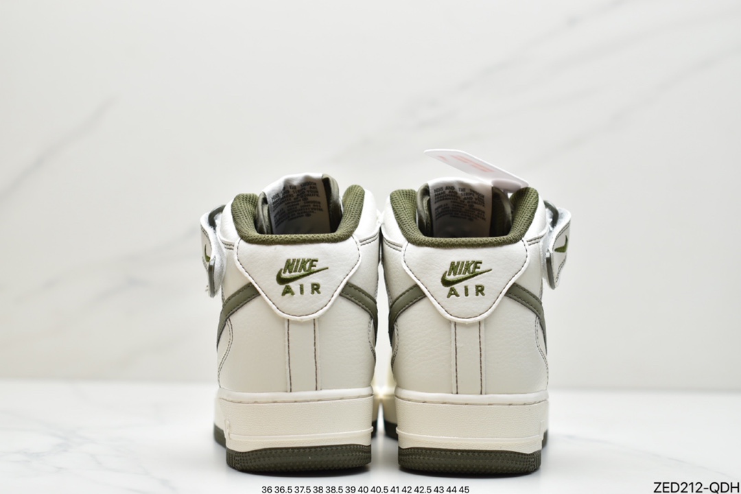 260 耐克NIke Air Force 1 ’07 Mid白炫彩“夜魔侠”空军一号中帮运动休闲板鞋 368732-810