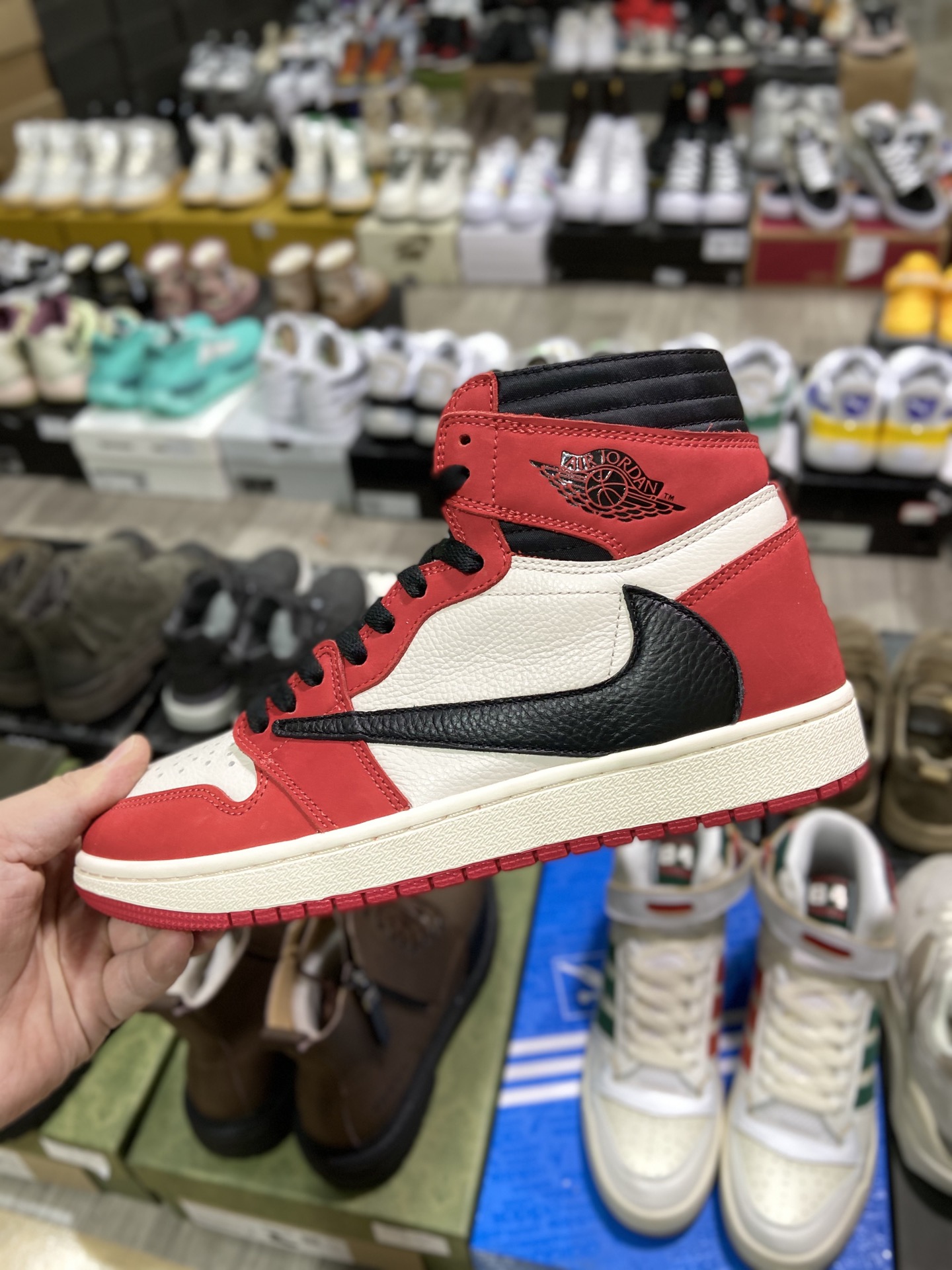 400纯原 乘当红说唱歌手·特拉维斯·斯科特Travis Scott x Nike Air Jordan 1 High Retro OGChicago CD4487-100