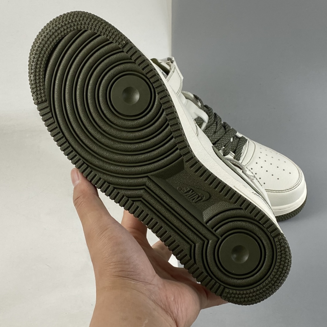 P260  NIKE Air Force 1’07 Mid 米白军绿 满天星 空军一号中帮休闲板鞋 RD6698-123