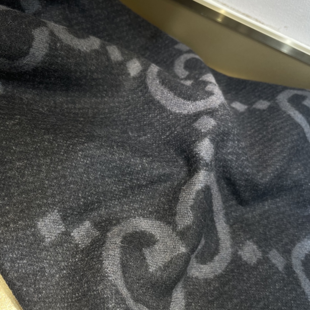 Gucci Jacquard Cashmere Scarf, 200x45cm, Gray/Black - Iconic Luxury 9 i1638852832 1677 7