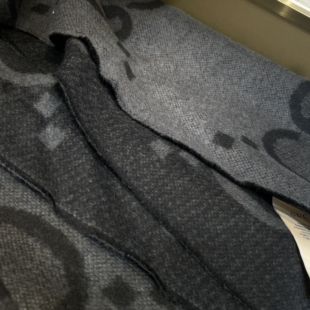Gucci Jacquard Cashmere Scarf, 200x45cm, Gray/Black - Iconic Luxury 5 i1638852832 8535 3