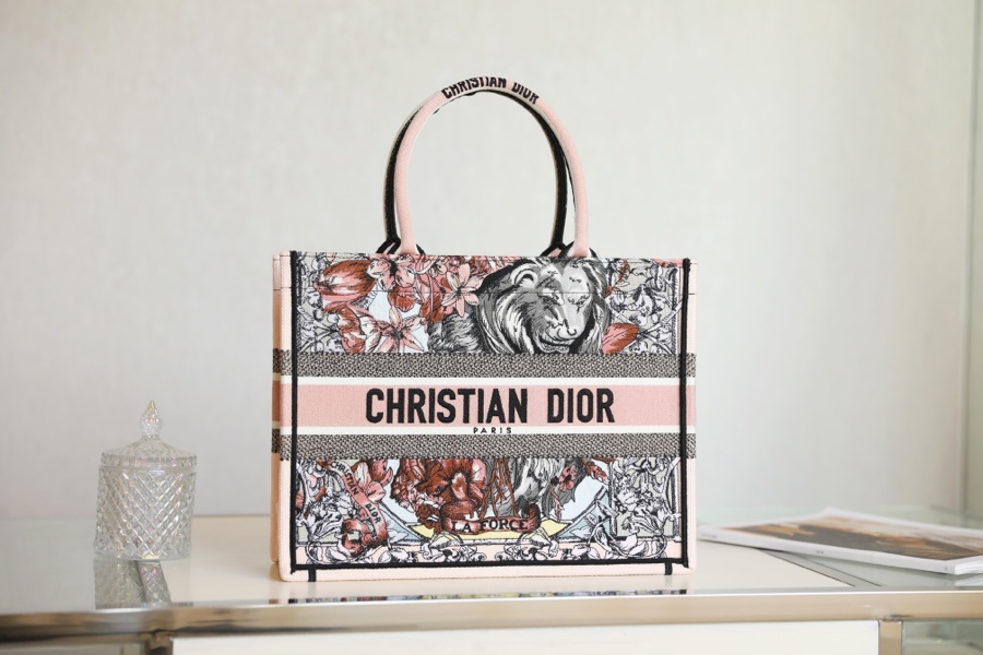 Dior Handbags Tote Bags