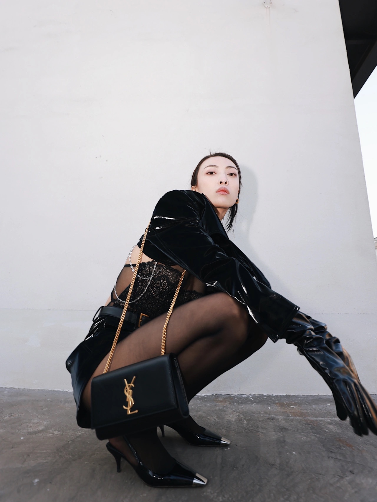 Saint laurent Ysl 𝙆𝙖𝙩𝙚 20𝙘𝙢 链条包 469390黑色球纹银扣