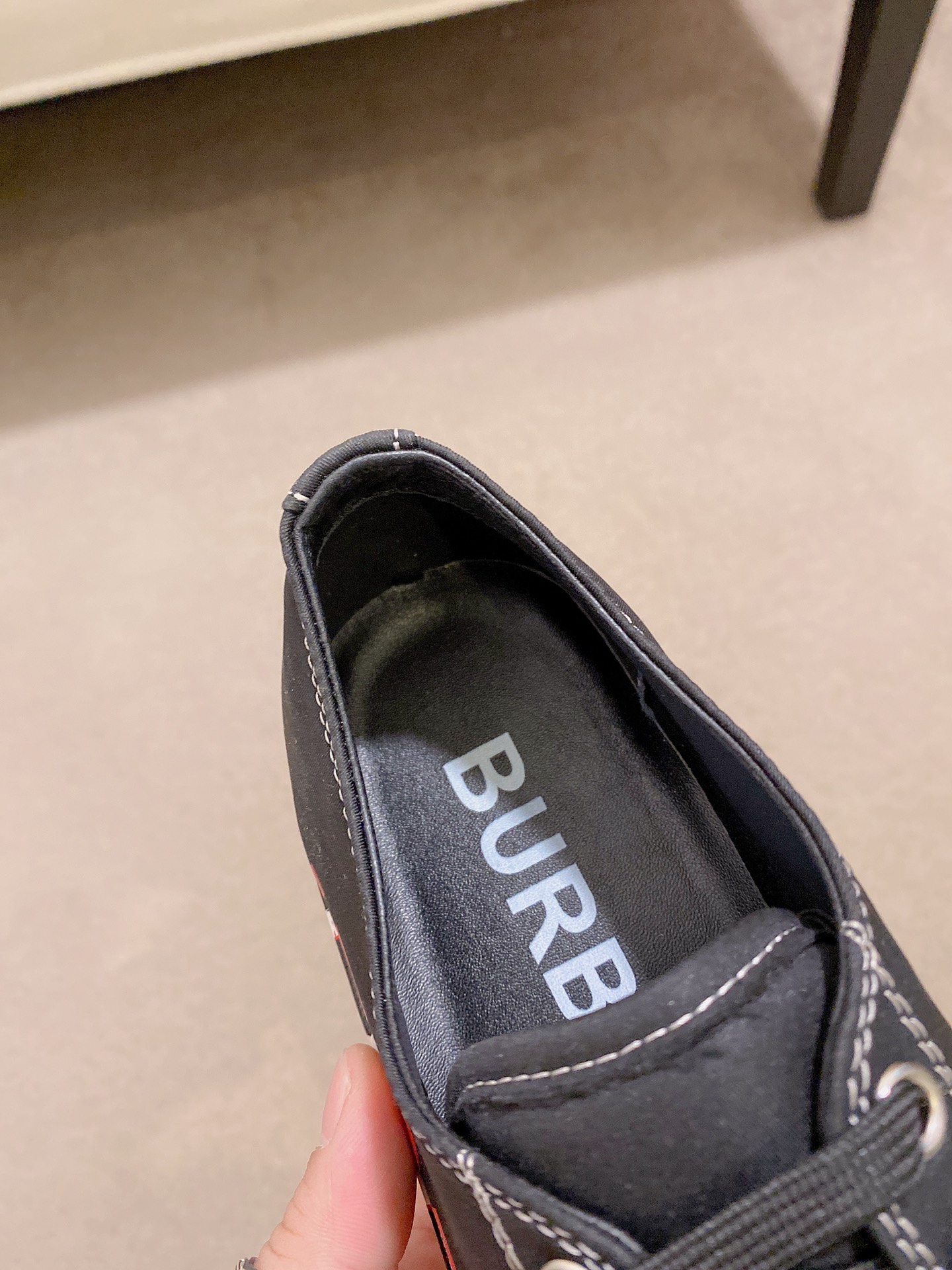 Precio de fábrica:Sincronización de contadorBURBERRY Burberry generación superior de sincronización 