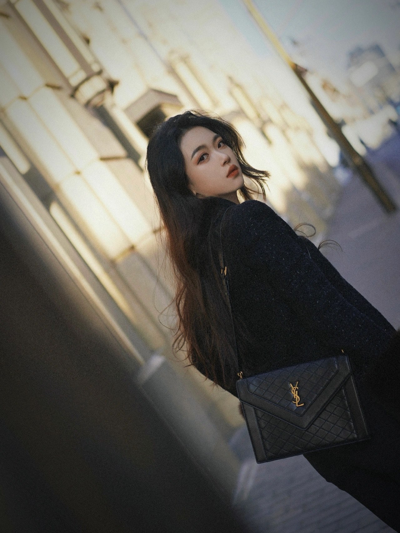 Saint laurent Ysl Gaby绗缝纹路信封斜挎包 668863黑色