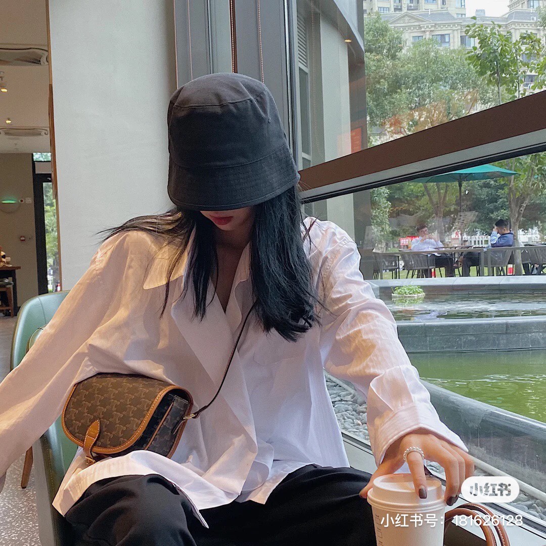 CELINE 2021早春新款马鞍包 191502老花