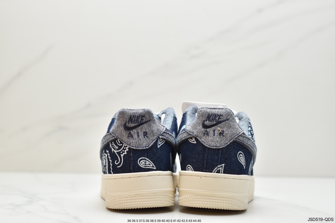 200  Air Force 1 Low 联名新品！空军一号牛仔布板鞋 905345-402