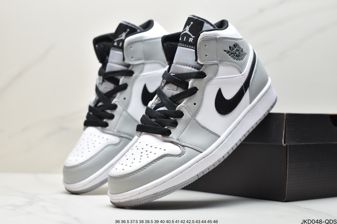 160 耐克Nike Air Jordan 1 Mid “Milan”Light Bone  乔1