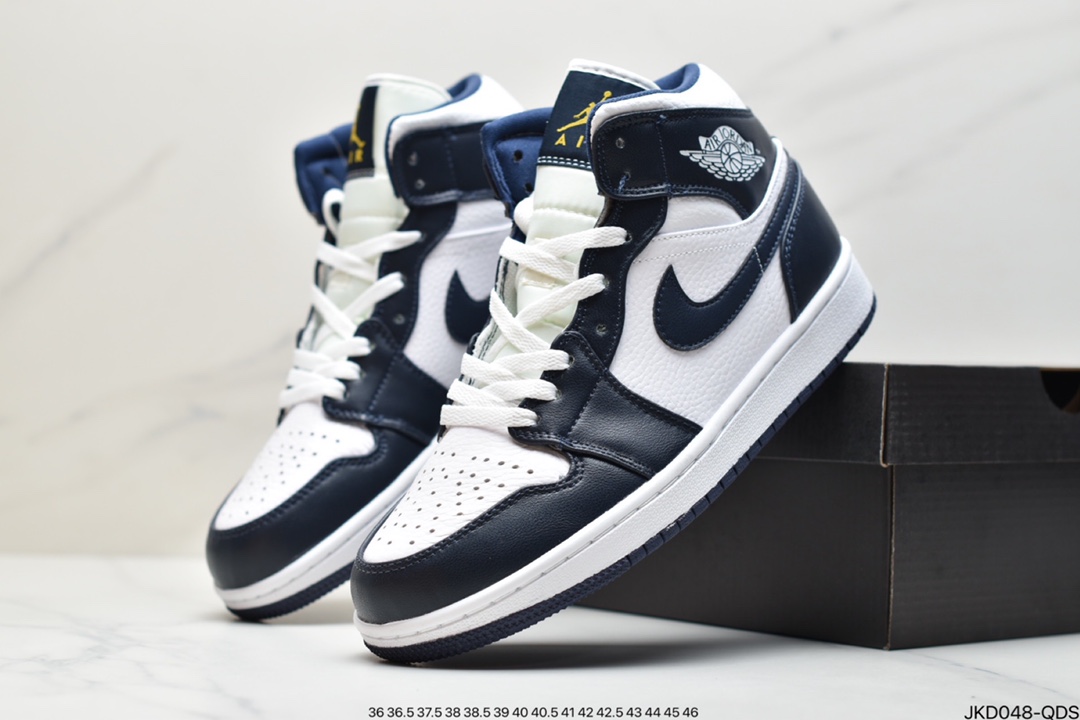 160 耐克Nike Air Jordan 1 Mid “Milan”Light Bone  乔1