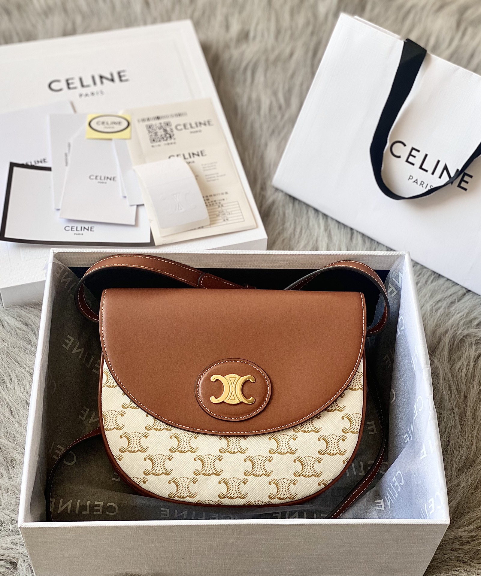 CELINE TRIOMPHE CANVAS 马鞍邮差包 199106白花