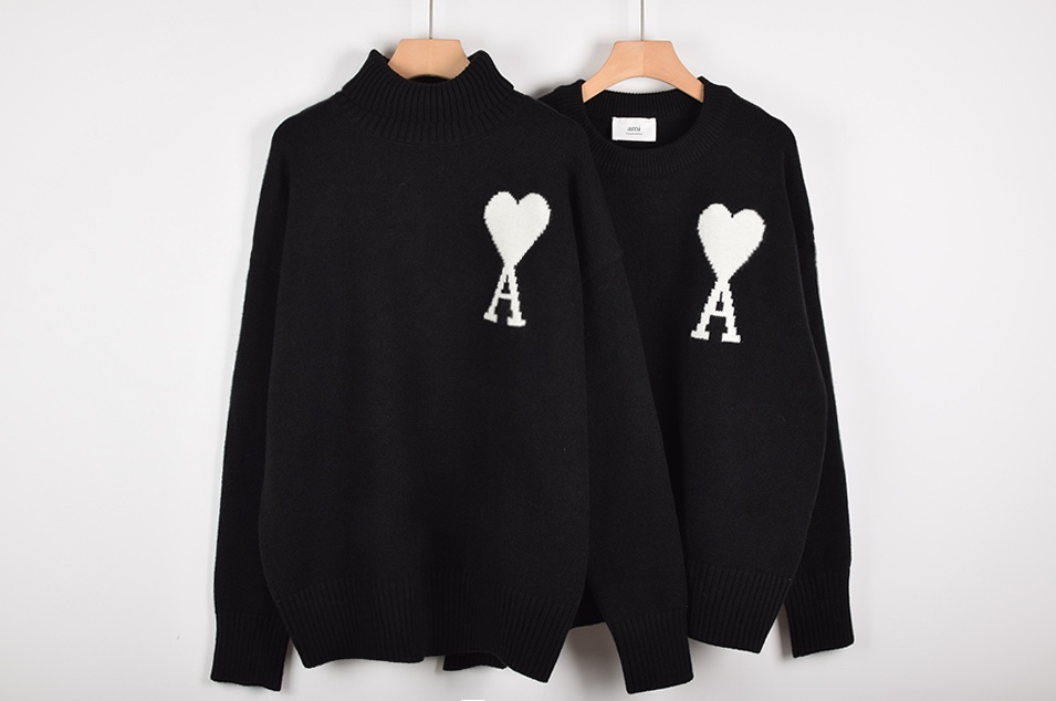 High-end Women’s Clothing: Twilight Collar Wool Knits with Oversize Hearts - 图片 8