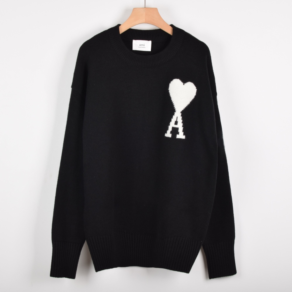 High-end Women’s Clothing: Twilight Collar Wool Knits with Oversize Hearts - 图片 1
