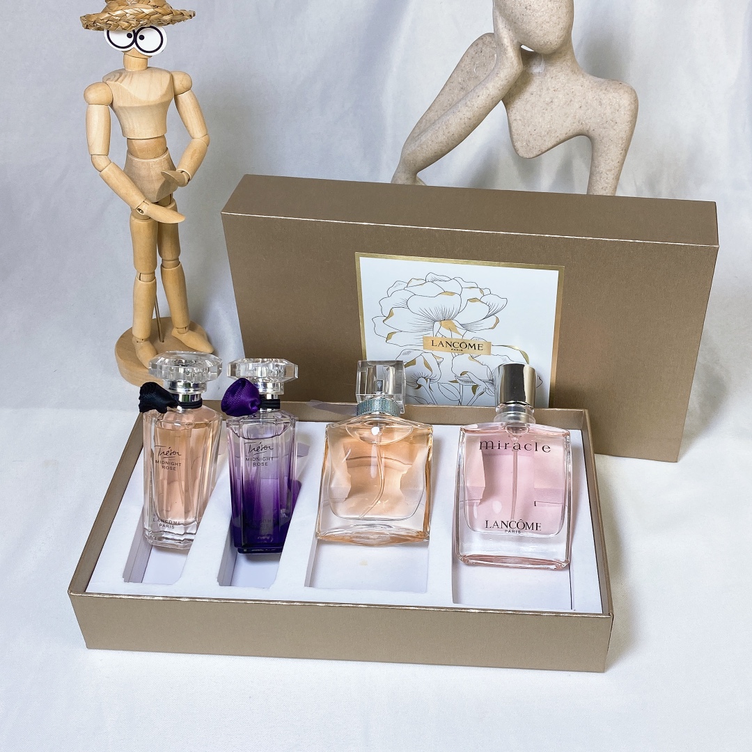 Lancome Perfume Miniature Set - La Vie Est Belle, Tresor, Miracle, Midnight Rose 5 i1638949818 4050 3