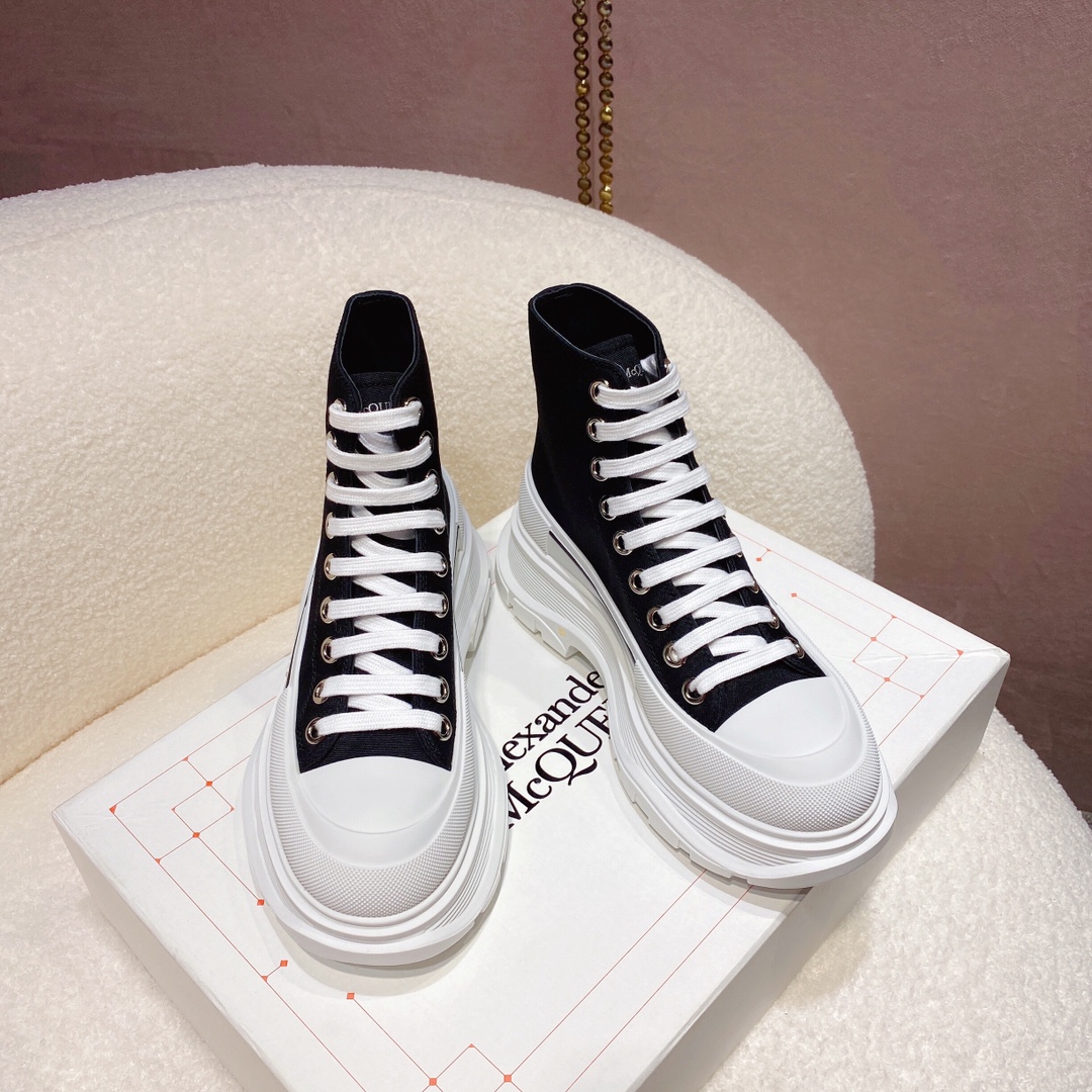 [McQueen Women