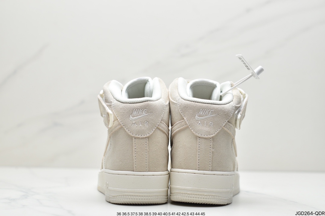 180 耐克Nike Air Force 1 Low ”乳白中帮”  空军一号经典款运动板鞋 CW7584-200