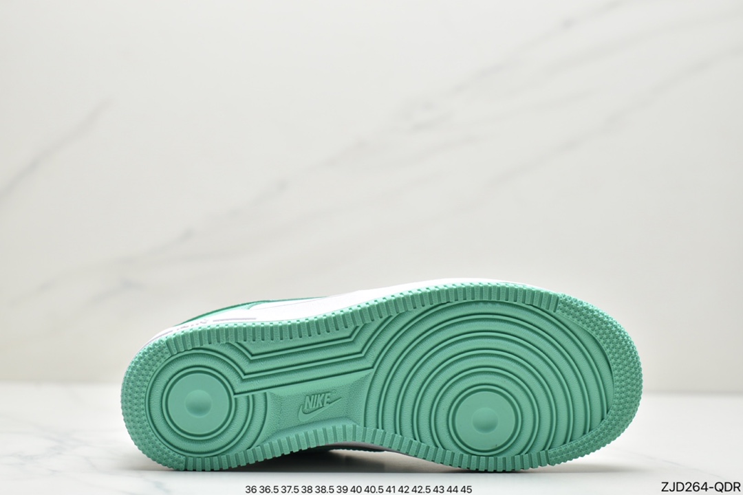 240 耐克Nike Air Force 1 Low  空军一号低帮百搭休闲运动板鞋BS8871