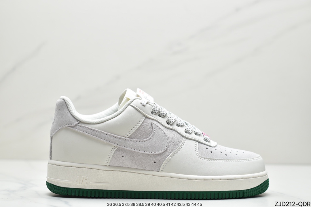 240 耐克Nike Air Force 1 Low  空军一号低帮百搭休闲运动板鞋CW0063
