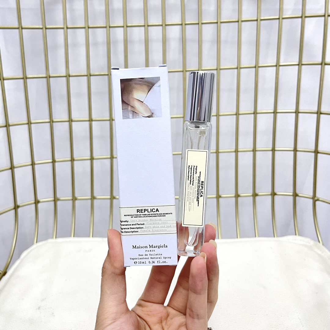 Maison Margiela Replica Travel Size Perfume Sampler 10ml - Variety of Scents 1 i1639010811 3512 0