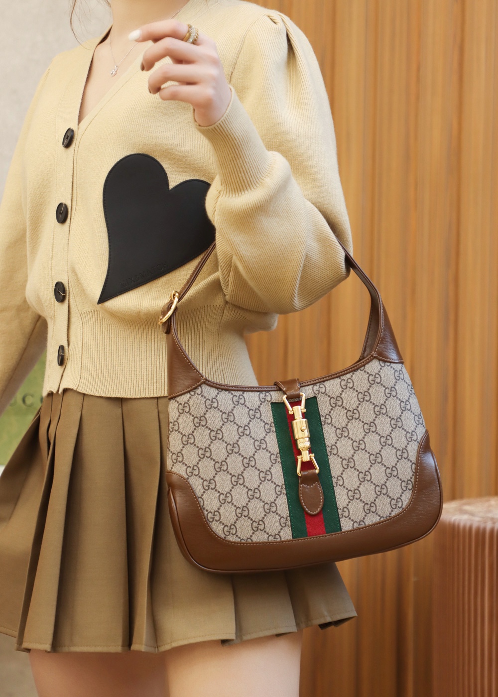 GUCCI 𝐉𝐚𝐜𝐤𝐢𝐞 𝟭𝟵𝟲𝟭 small shoulder bag 腋下包 636706