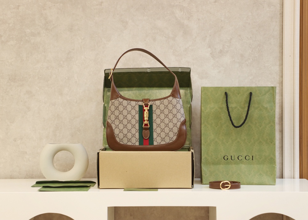 GUCCI 𝐉𝐚𝐜𝐤𝐢𝐞 𝟭𝟵𝟲𝟭 small shoulder bag 腋下包 636706