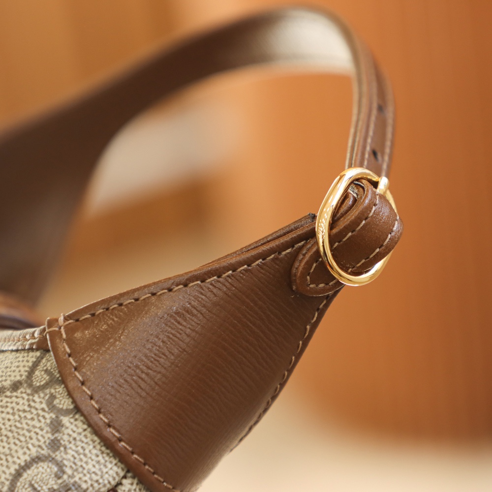 GUCCI 𝐉𝐚𝐜𝐤𝐢𝐞 𝟭𝟵𝟲𝟭 mini shoulder bag 637092