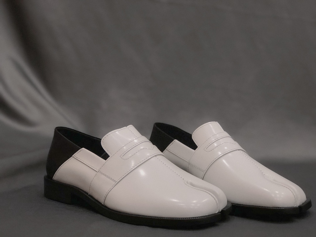 Maison Margiela Zapatos Loafers Cuero de vaca Dermis Piel oveja