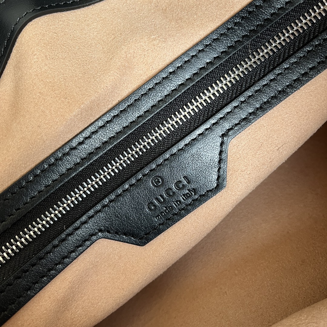 Gucci Bag Collection crafted with premium materials and signature design 6