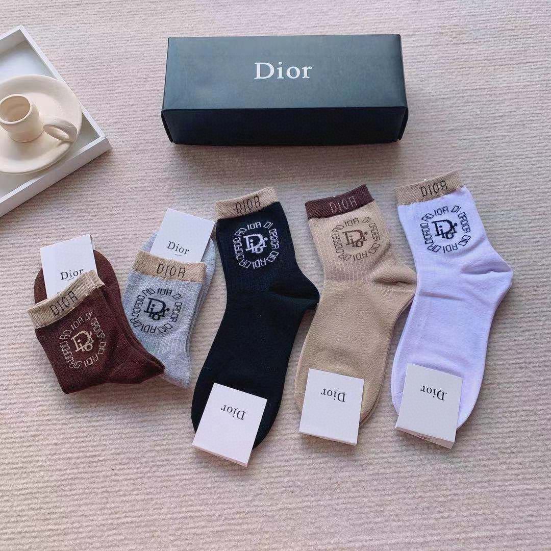 配包装一盒5双Dior迪奥2021新