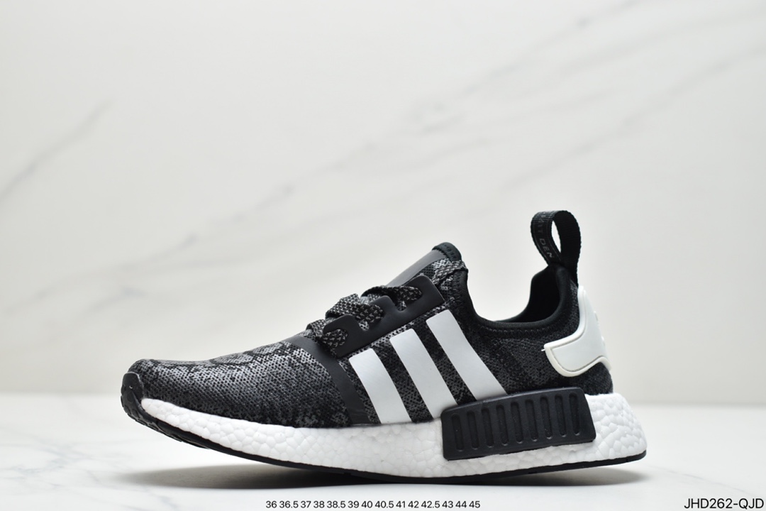 190 Adidas Boost NMD  R1 系列 弹力针鞋织面 EH2204