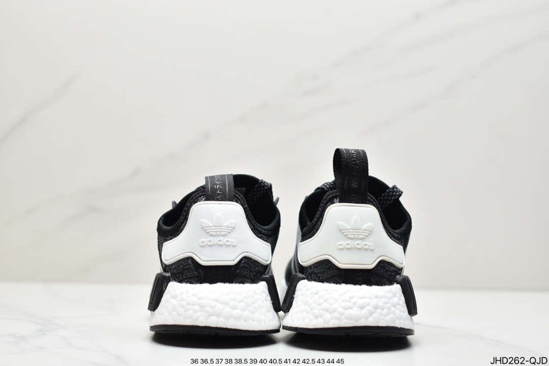 190 Adidas Boost NMD  R1 系列 弹力针鞋织面 EH2204