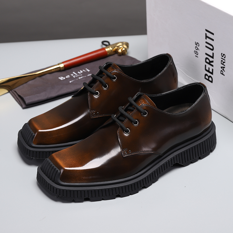 Berluti/Berluti 2021 nueva llegada Material de piel de vacuno importado hecho a mano por frotamiento