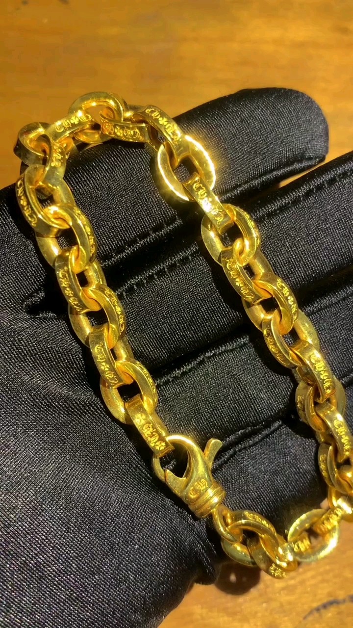 Custom Gold-Plated Diamond Setting, Bracelet Bangle