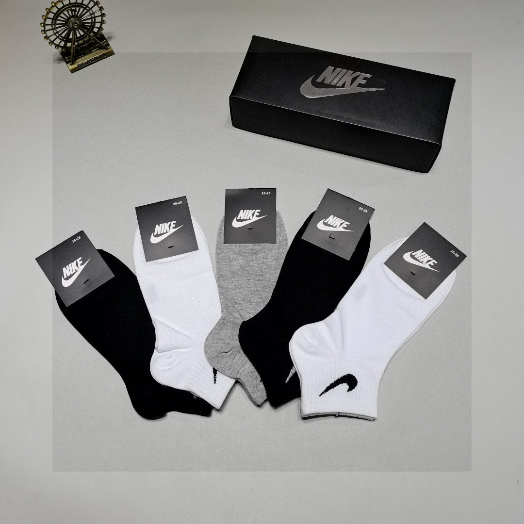 配包装一盒5双NIKE耐克新款男款短