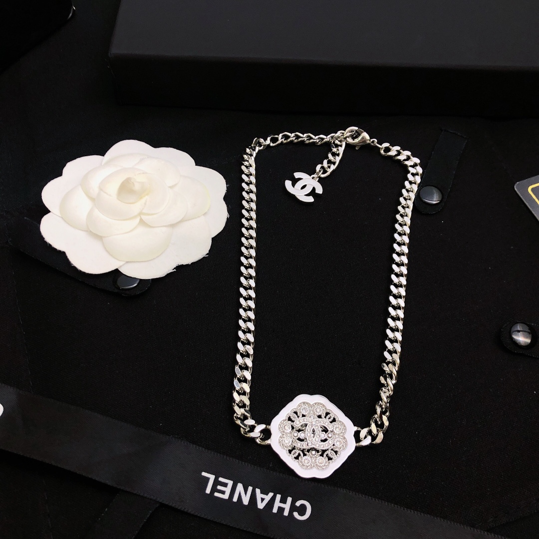 Chanel Haute Couture Haute Couture Fine Jewelry Necklace Bracelet Ring 5