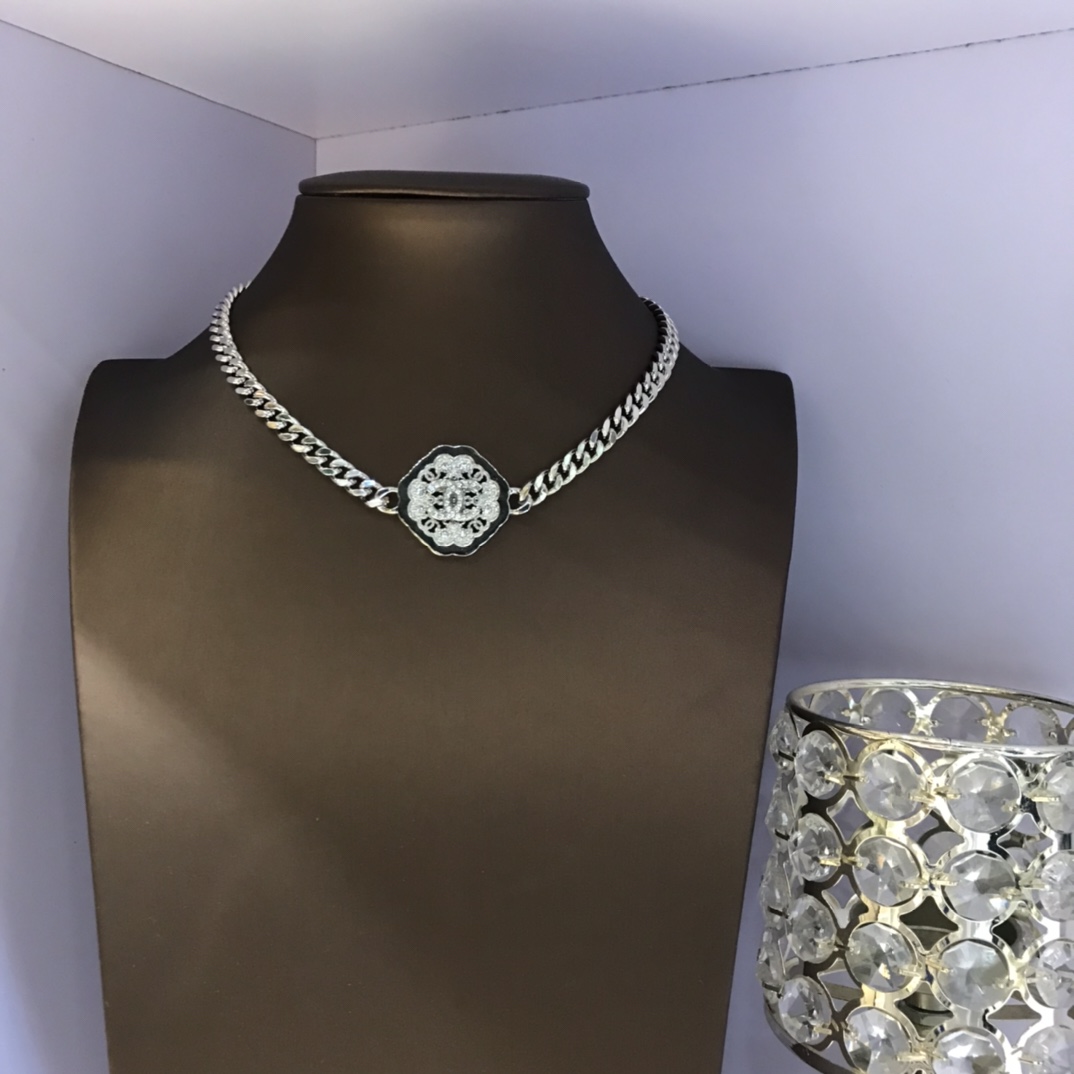 Chanel Haute Couture Haute Couture Fine Jewelry Necklace Bracelet Ring 9