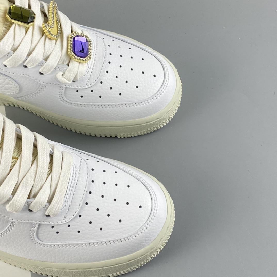 P200  NIKE Air Force 1’07 Low ”Bling” 镶钻装饰 空军一号低帮休闲板鞋 DN5463-100
