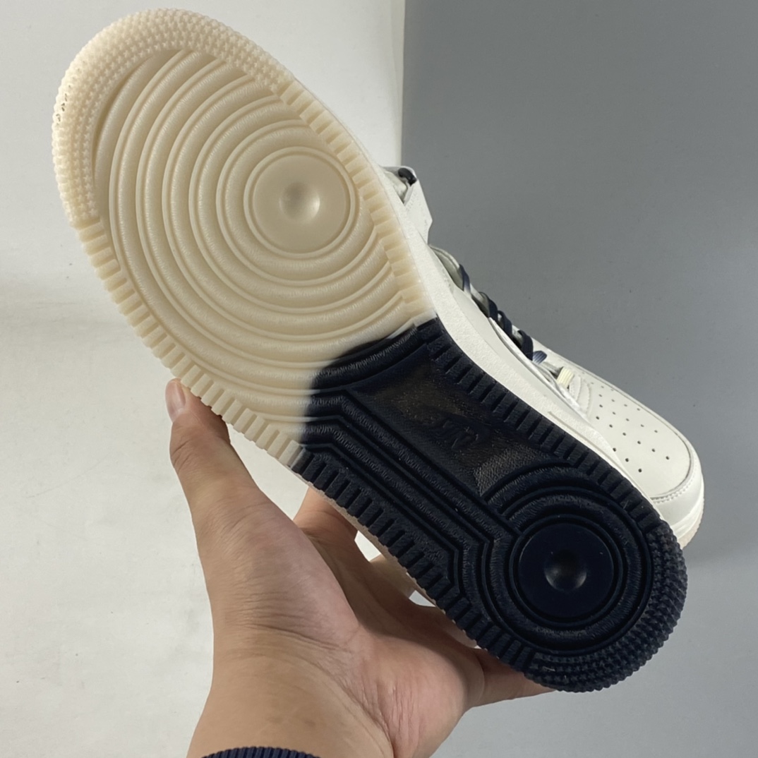 P280 NIKE Air Force 1’07 Mid ”米黑白” 空军一号中帮休闲板鞋 NT2969-013-莆田鞋,莆田鞋货源,高仿鞋,高仿鞋货源,安福档口,莆田高仿鞋,莆田鞋批发,高仿鞋批发,莆田高仿运动鞋,高仿运动鞋,莆田运动鞋 P280 NIKE Air Force 1’07 Mid ”米黑白” 空军一号中帮休闲板鞋 NT2969-013