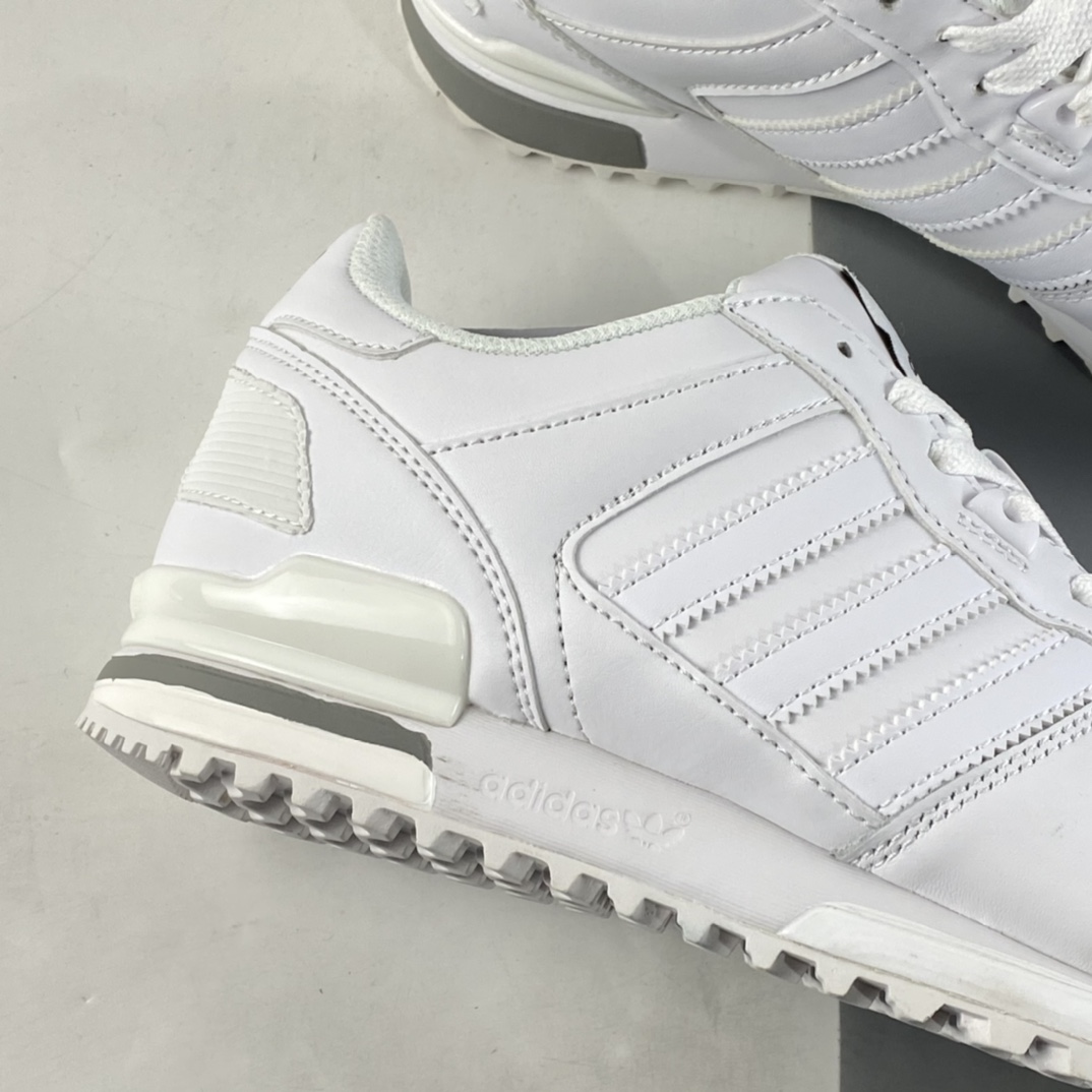 P180  Adidas Original ZX 700 复古百搭休闲跑步鞋 G62110