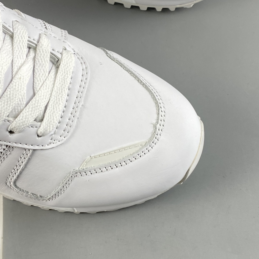 P180  Adidas Original ZX 700 复古百搭休闲跑步鞋 G62110