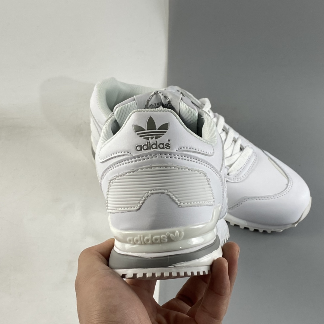 P180  Adidas Original ZX 700 复古百搭休闲跑步鞋 G62110